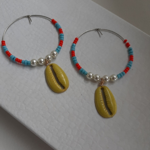 Beaded Hoop Cowrie Earring - Picture 1 of 6